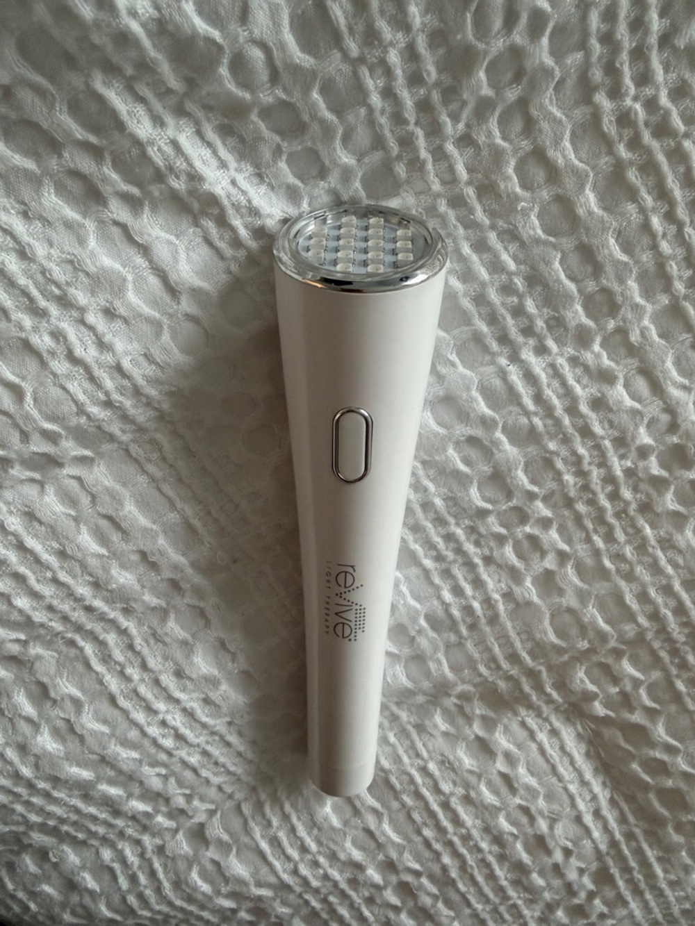 Revive Light Therapy LED Tool Anti-aging! - Bundle & save! - Picture 2 of 4
